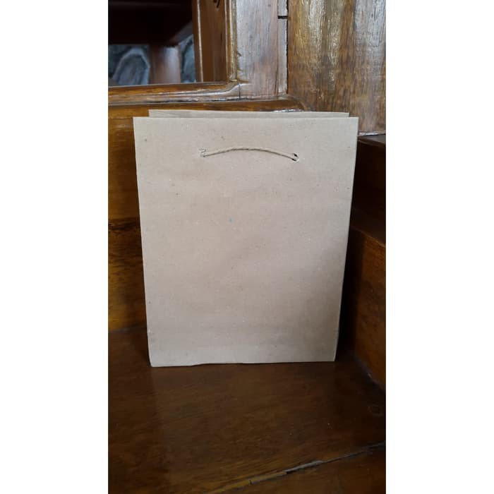 

Paper Bag TB 1 Isi 12pcs Tas Kertas Souvenir Tas Kertas Cokelat Polos Tas Box Nasi Goodie Bag 26-931