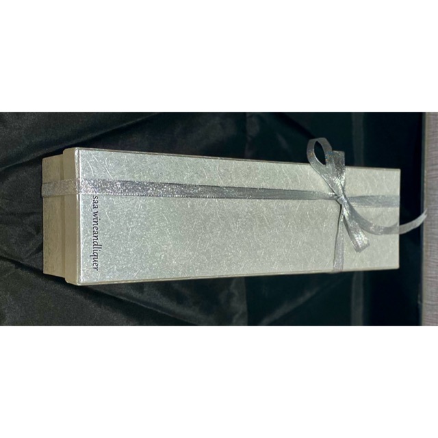 

Kotak Hadiah Hardbox Souvenir