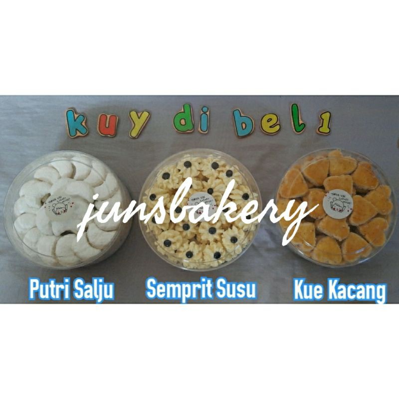 

Kue Kering Semi Premium
