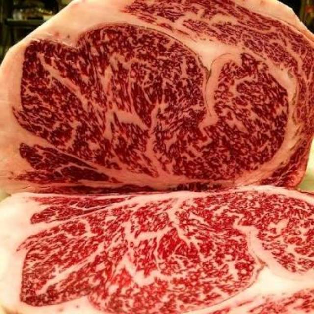 

CUBEROLL WAGYU MB11+ Master Kobe 500GR Healthy Wagyu