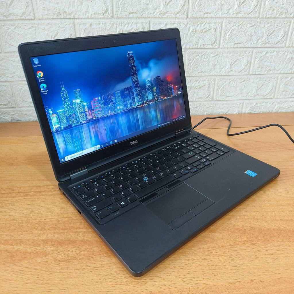 Laptop Dell Latitude E5550 Core i7 Gen 5 RAM 8GB SSD 256GB Murah