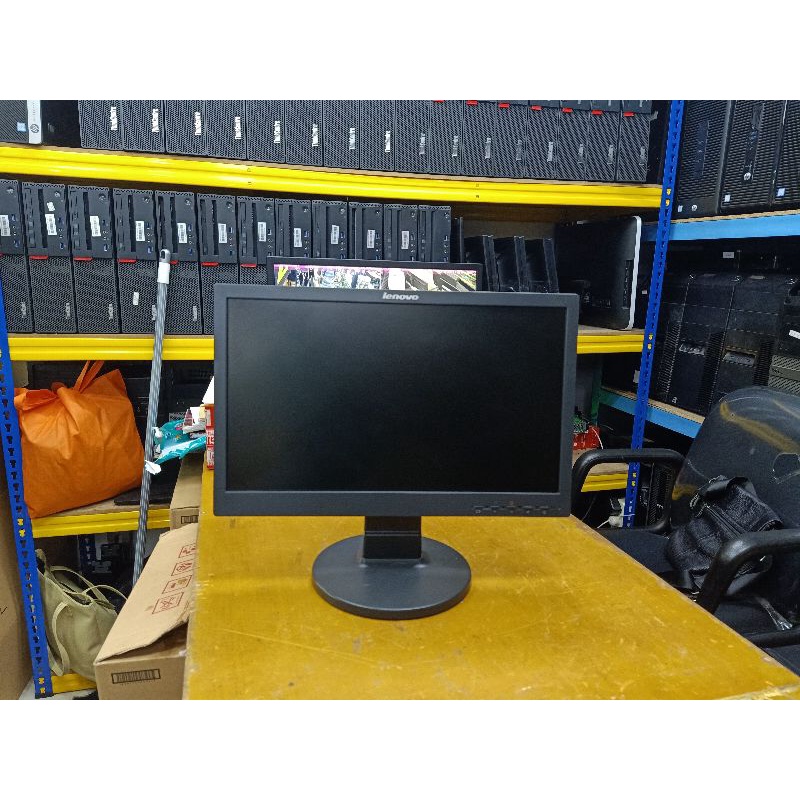 MONITOR LENOVO 19 INCH WIDE SCREN BARANG MANTAP