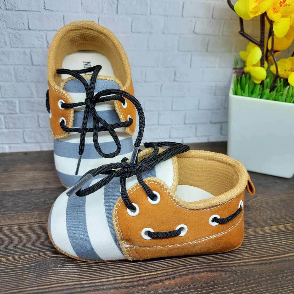 SEPATU PREWALKER BABY BAYI UNISEX MOTIF GARIS 0-12 BULAN GP12