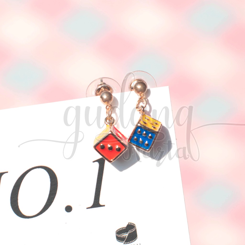 Anting Stud Dice Dadu 3D Lucu Unik Cute Earrings GH 203367