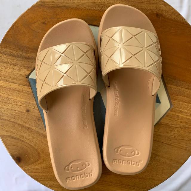 Sandal monobo made in thailand