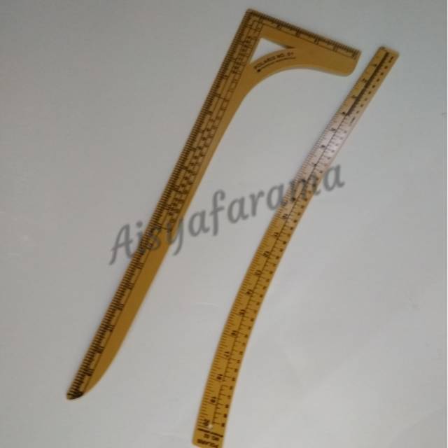 Penggaris Siku dan Lengkung untuk Menjahit