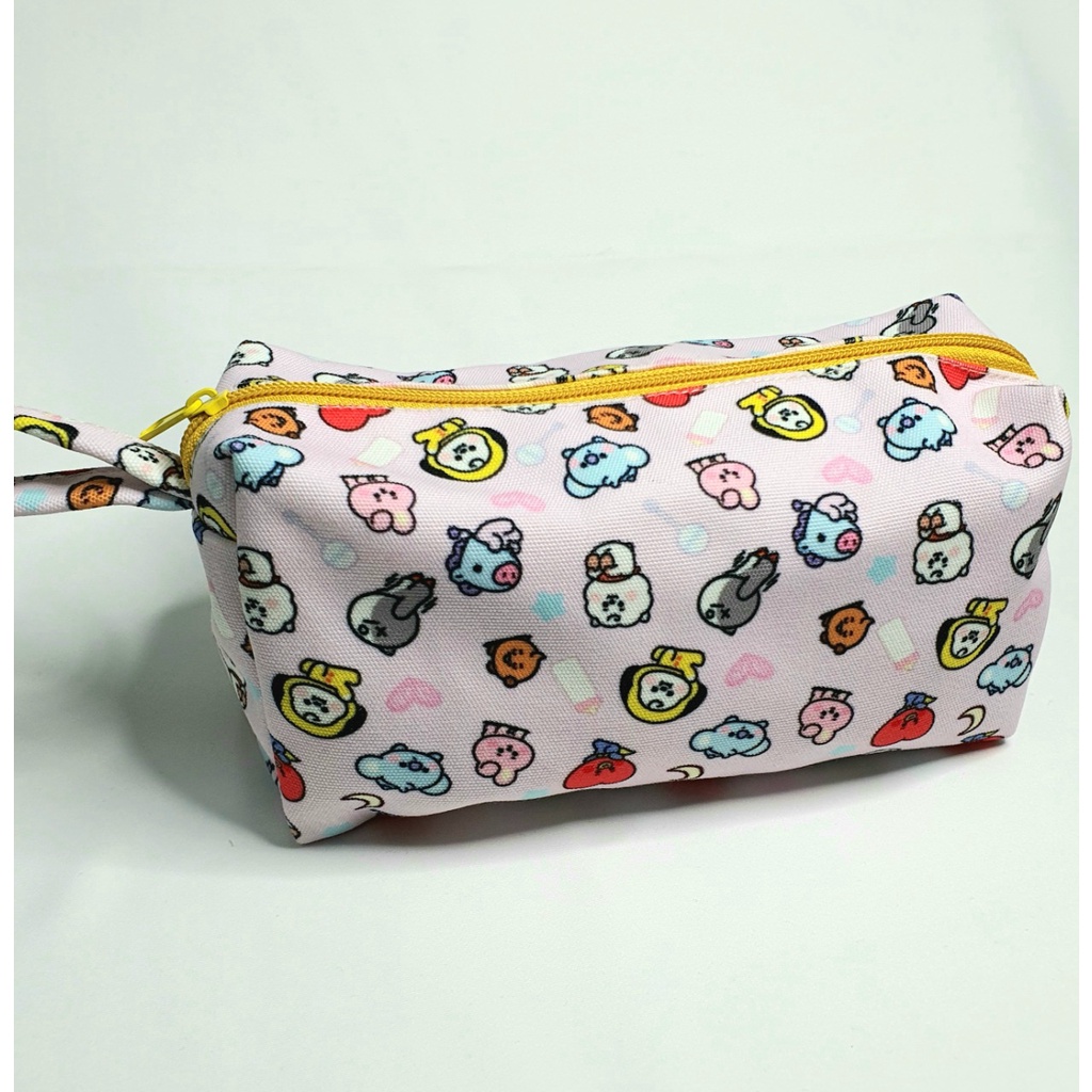 

Pouch Make Up / Kotak Pensil Untuk Kado BTS BT21 Lucu Unik Kpop_storejkt