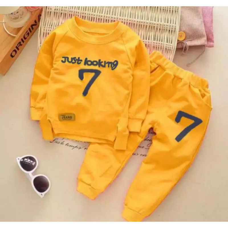 Setelan sweater anak motif just looking 1-5thn/baju anak laki laki baju anak perempuan pakaian anak laki laki pakaian anak perempuan /jaket anak /atasan anak termurah /terlaris bisa pilih warna