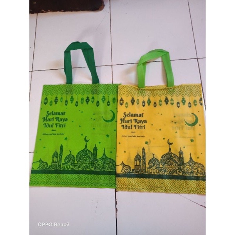 

Goodie bag lebaran [Lusinan]38x45x10 new edition 2022 sablon 2sisi - tas spundbond