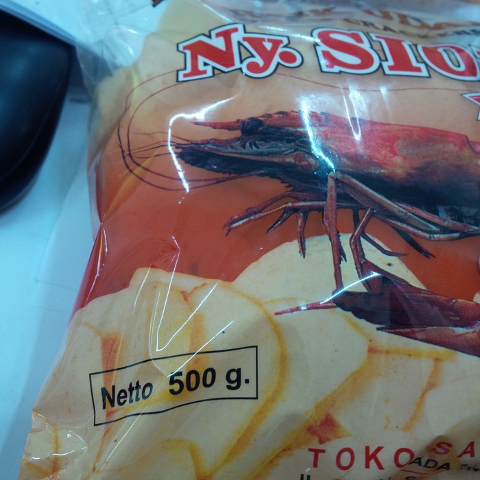 

KERUPUK NYONYA SIOK ISTIMEWA 500GR SHRIMP CRACKER UDANG - ASLI -