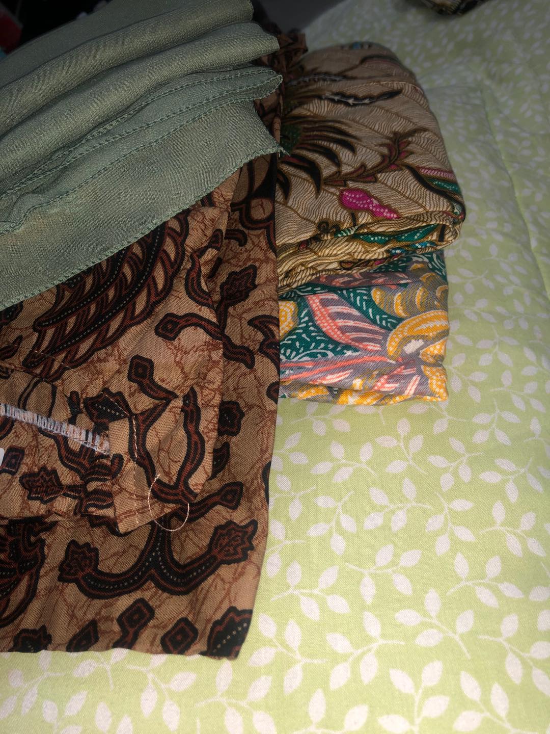 Gamis Batik Modern Pekalongan Terbaru 2020 Lengan Panjang Motif Ganggang Kuning Ayani Fashion