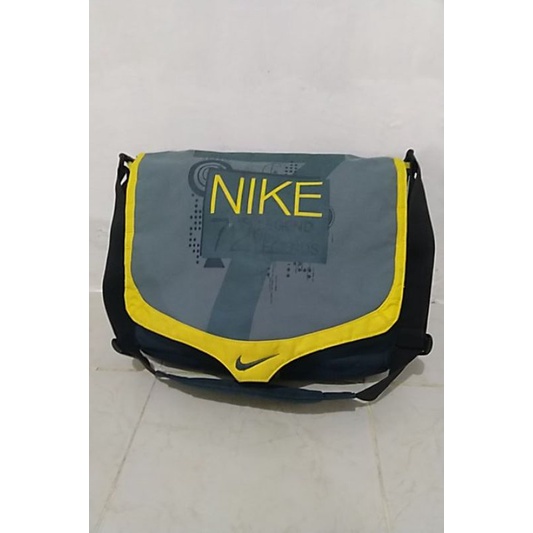 Nike slingbag