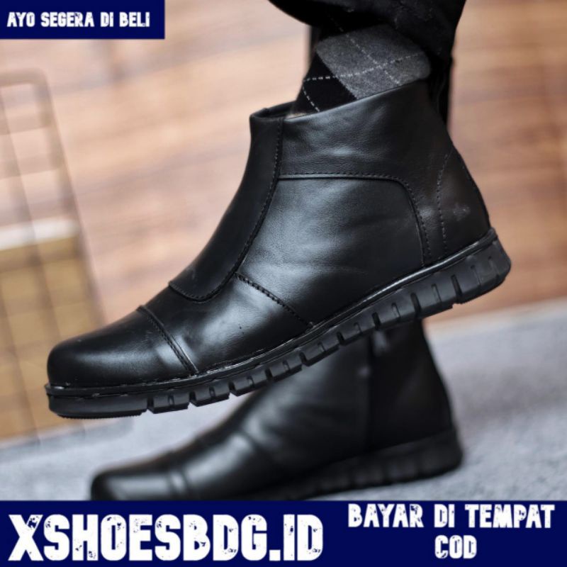 Carrybeus Sepatu Boots Pria Casual Formal Resleting Hitam Kulit Asli Santai Kerja Touring Biker