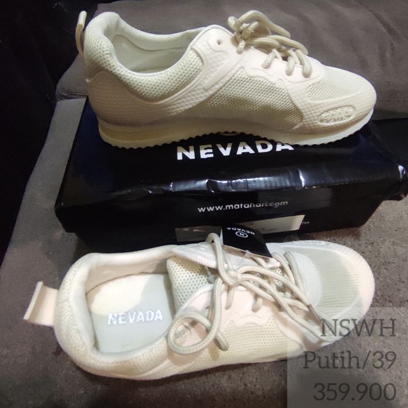 Nevada Sepatu sport wanita sepatu tali wanita branded matahari
