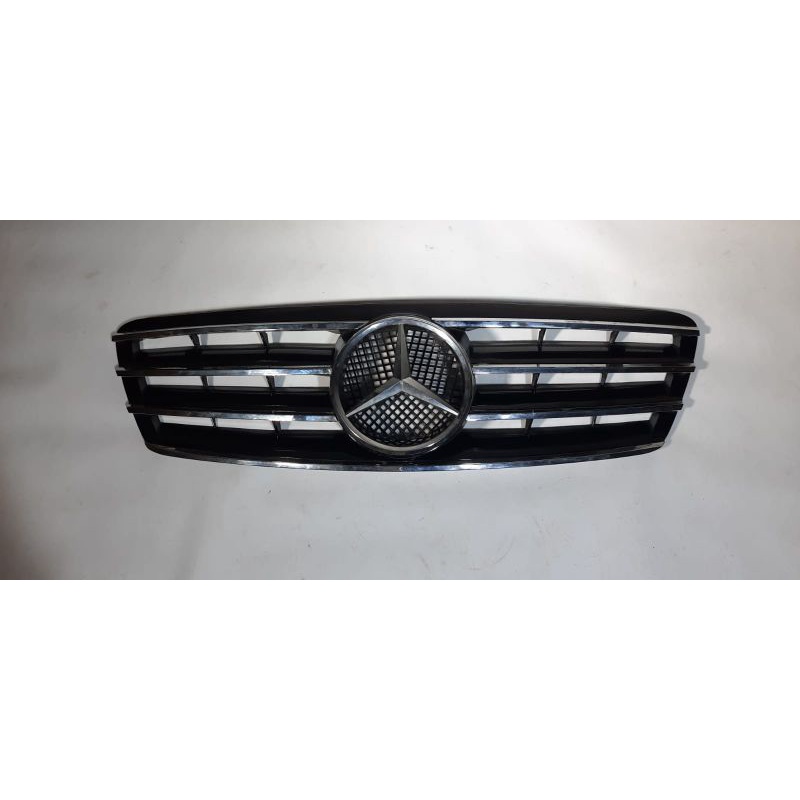 Grill mobil Mercedes Benz W203 C class