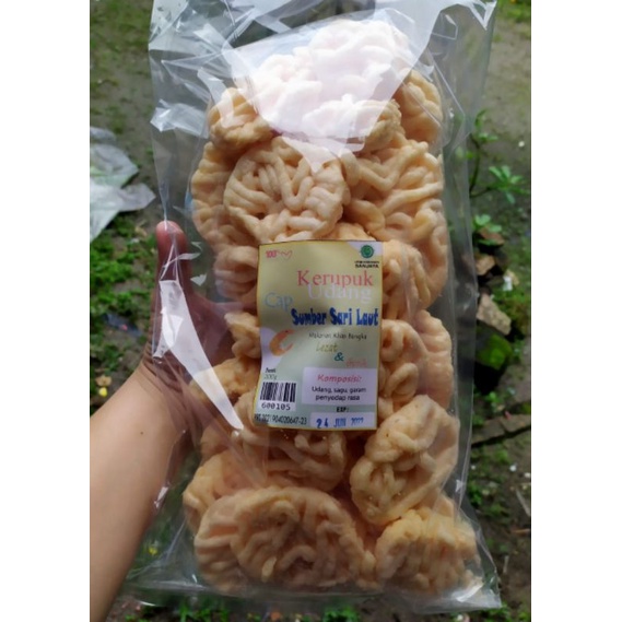 

KERUPUK UDANG KERITING SNACK OLEH OLEH KHAS BANGKA KEMPLANG UDANG KERUPUK AMPLANG UDANG BANGKA 200GR