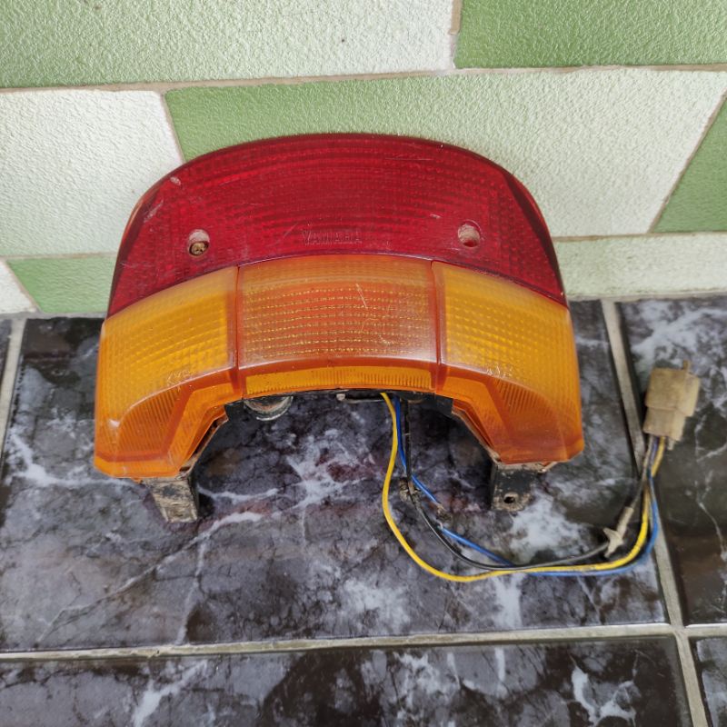 lampu belakang f1zr Fizr original copotan