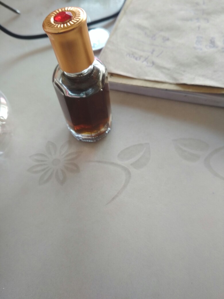 Minyak Gaharu 10 Ml Bibit Asli ( Perfume Oil )