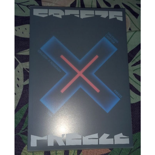 ALBUM ONLY TXT THE CHAOS CHAPTER FREEZE YOU VER +  HUENINGKAI WORLD POSTCARD