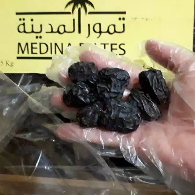 

KURMA AJWA MADINAH gratis parfum rol