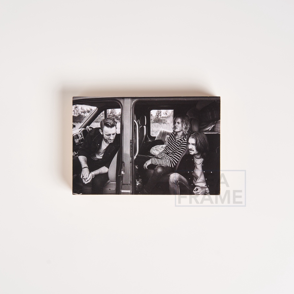 Bingkai Foto Kayu Frameless Sungkai - Frame Foto 6R