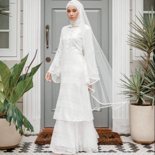 Diora dress by Edmore id