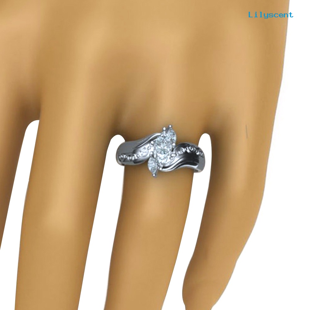 Cincin Desain Ukiran Bunga Marquise Cut Cubic Zirconia Untuk Pengantin