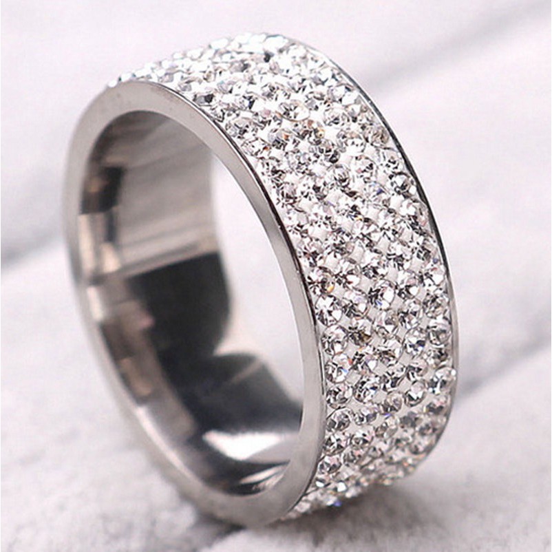 Cincin Tunangan / Kawin Bahan Stainless Steel Kristal Bening 5 Baris untuk Hadiah