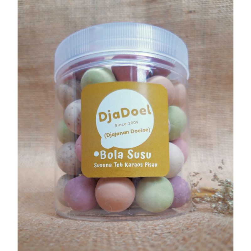 

Bola Susu Bandung (Djadoel Bola Susu) toples tabung