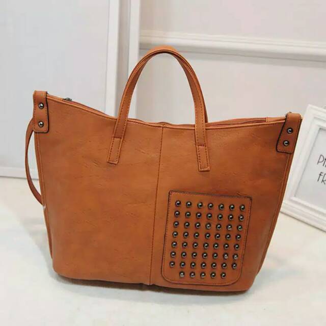 Tas import coklat