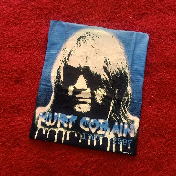 Kaos Band Nirvana Kurt Cobain Bootleg Tag Moving Blue Vintage CR. 2003