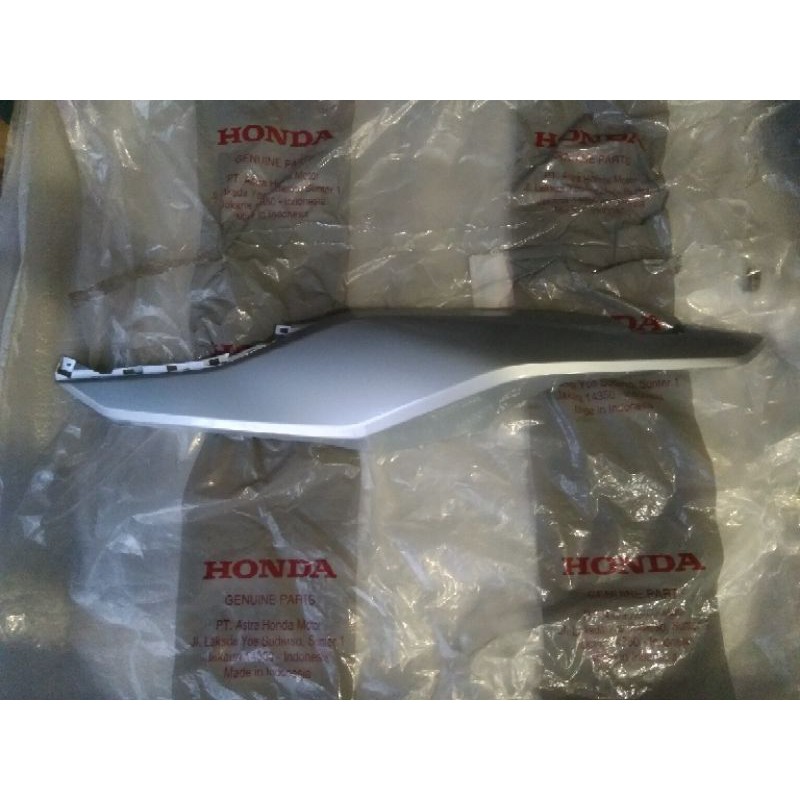 bodi kiri adv 150 silver glosy