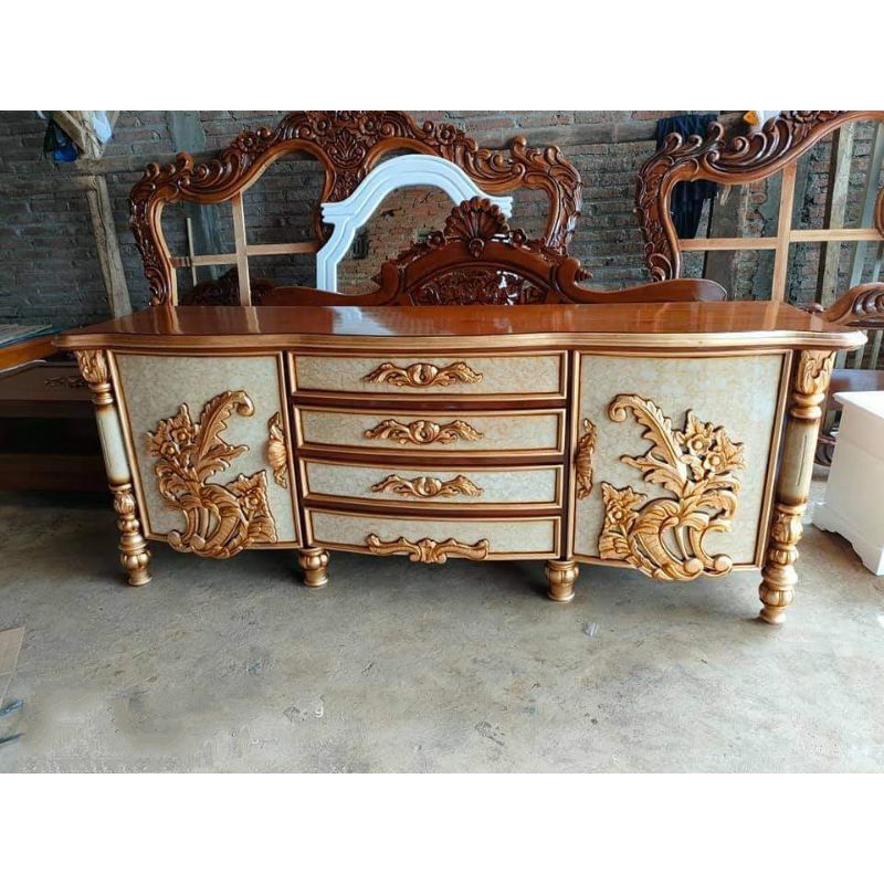 Bufet tv Kiansantang kayu jati / meja tv ukir Jepara ksyu kayu jati / meja tv terlaris kayu jati / m