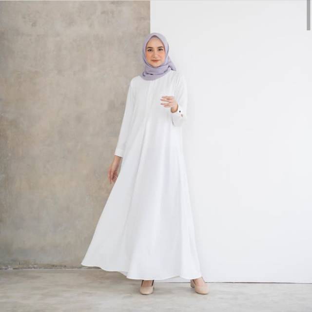 Heaven lights Qirani Plain Dress White M