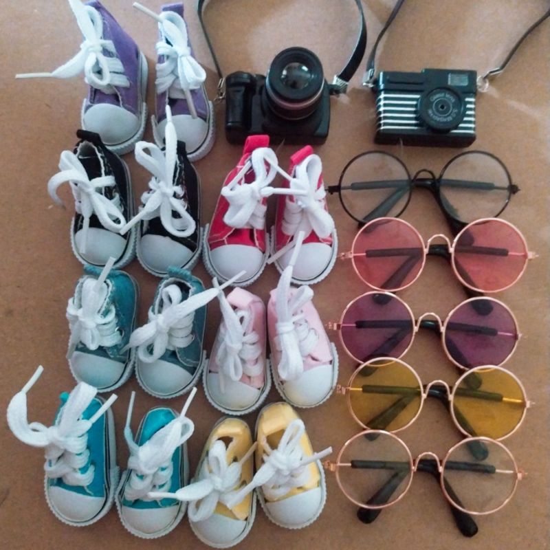 Kacamata sepatu kamera baju doll kpop 20cm