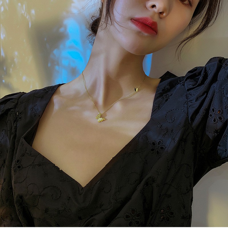 kalung wanita cewek fashion pendek warna kuning kupu-kupu bahan titanium impor murah tidak luntur