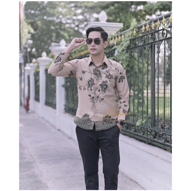 BATIK PRIA LENGAN PANJANG SLIMFIT MODERN