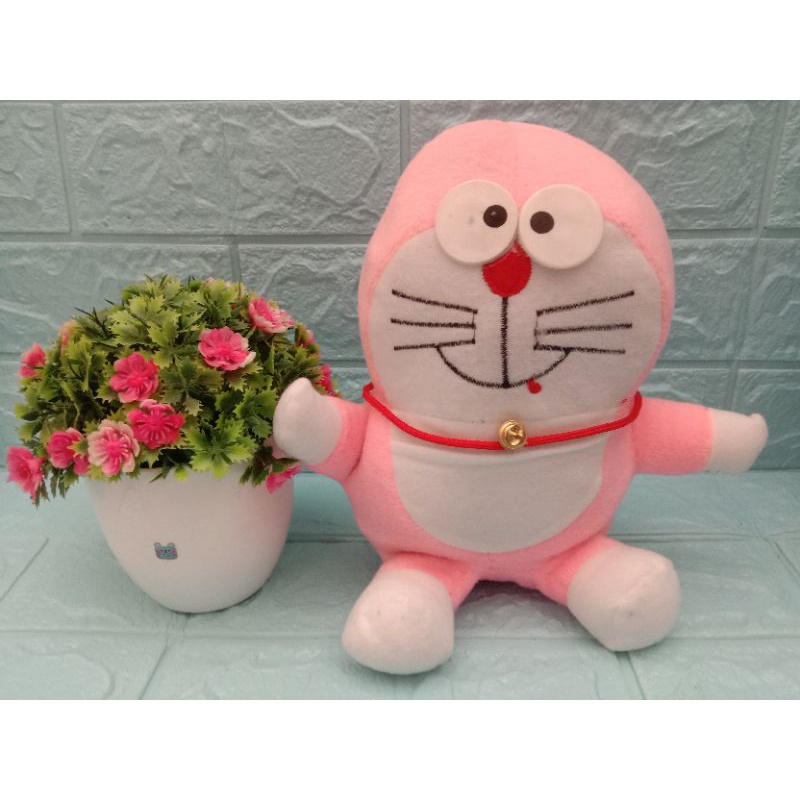 Boneka Doraemon Pink