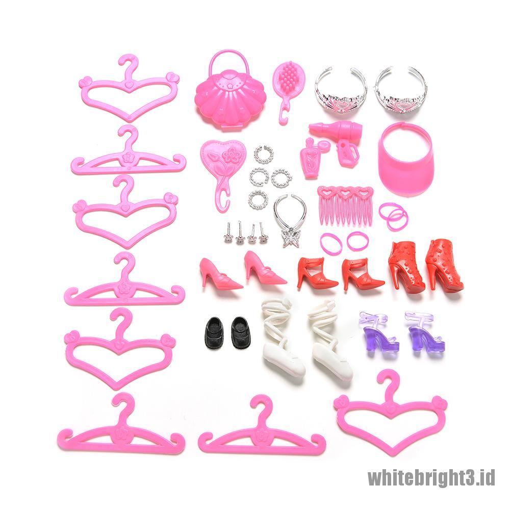 (white3) 45pcs / Set Sepatu / Tas / Sisir / Gantungan Baju / Gelang Untuk Aksesoris Boneka Barbie