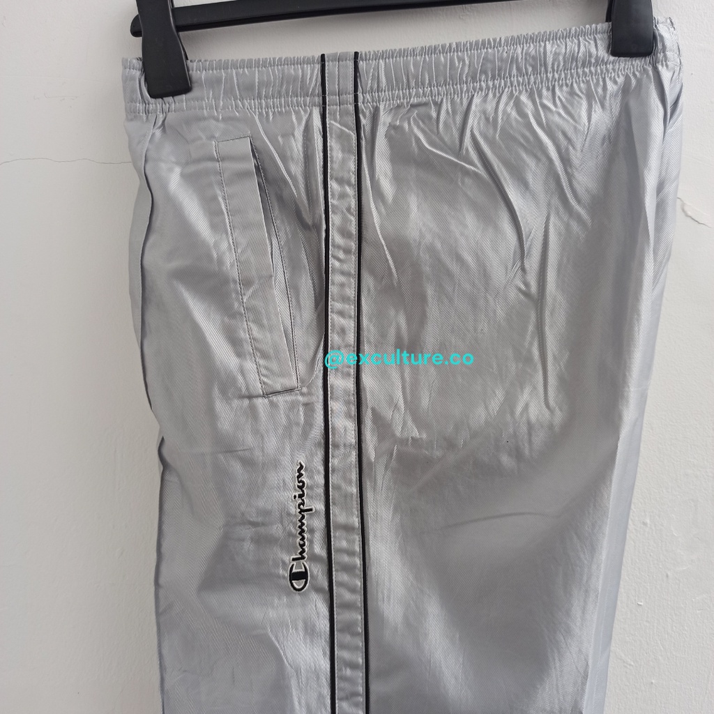 Celana Olahraga Celana Training Champion Putih Second Thrift Preloved Original