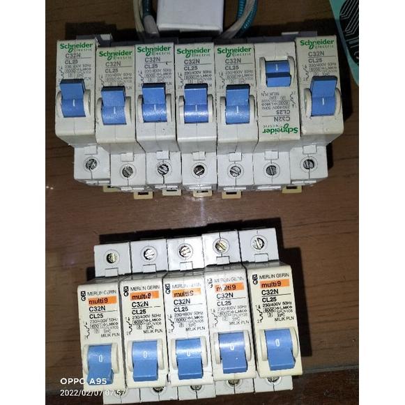 [KODE PRODUK QSAYT7144] MCB PLN bekas 20A,25A,35A,50A merlin gerin