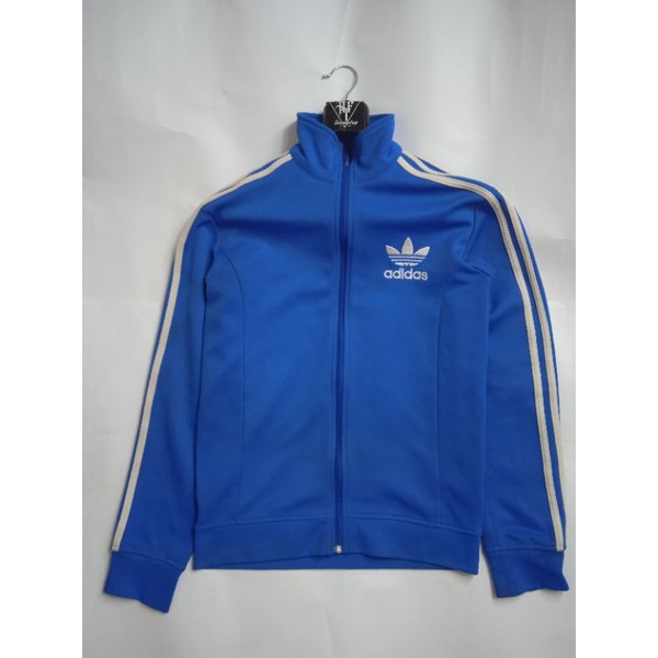 Tracktop Adidas Europa made in Cambodia