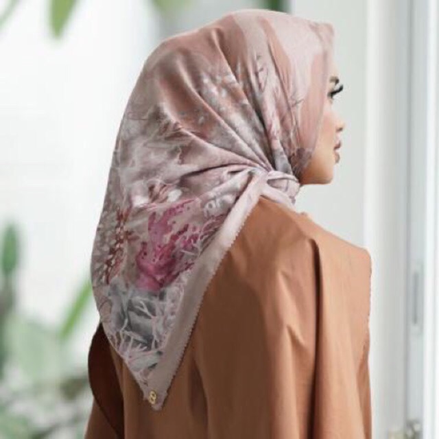 Buttonscarves Savanna