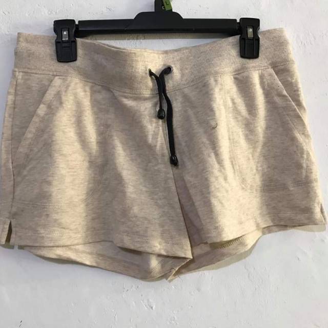 Celana pendek krem eddie bauer murah