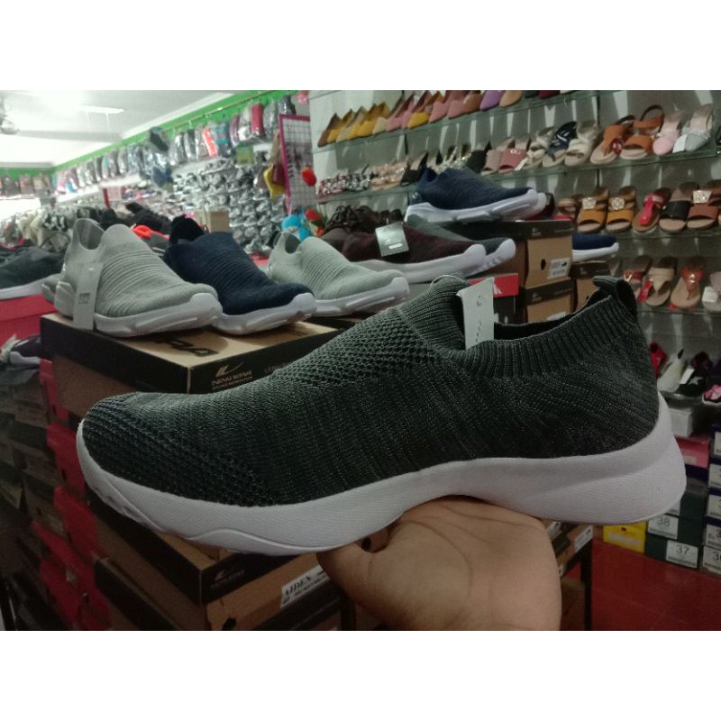 sepatu slop keren