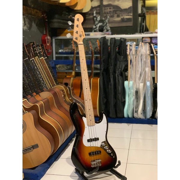 GITAR BASS JAZZ BAS DIFERGIO model fender jazzbass sunbrush neck maple
