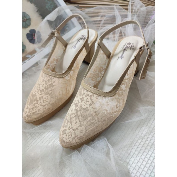 sepatu rafaizoutfit wanita Clarisa nude brukat cream tinggi 7cm tahu