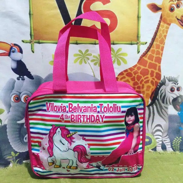 

TAS RESLETING TERMURAH / Tas Ulang Tahun / Tas Ultah / Tas Souvenir / Bisa Tambah Foto Anak