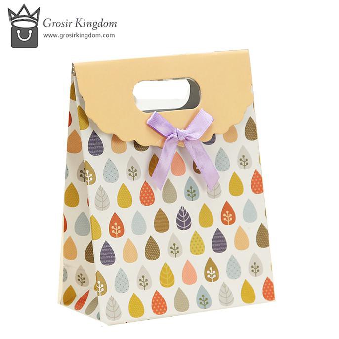 

L Size Daun, Kantong Motif Abstrak, Paper Bag , Kantong Kado, Box Kado
