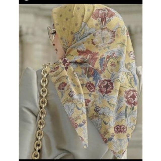 new Buttonscarves royale series yellow